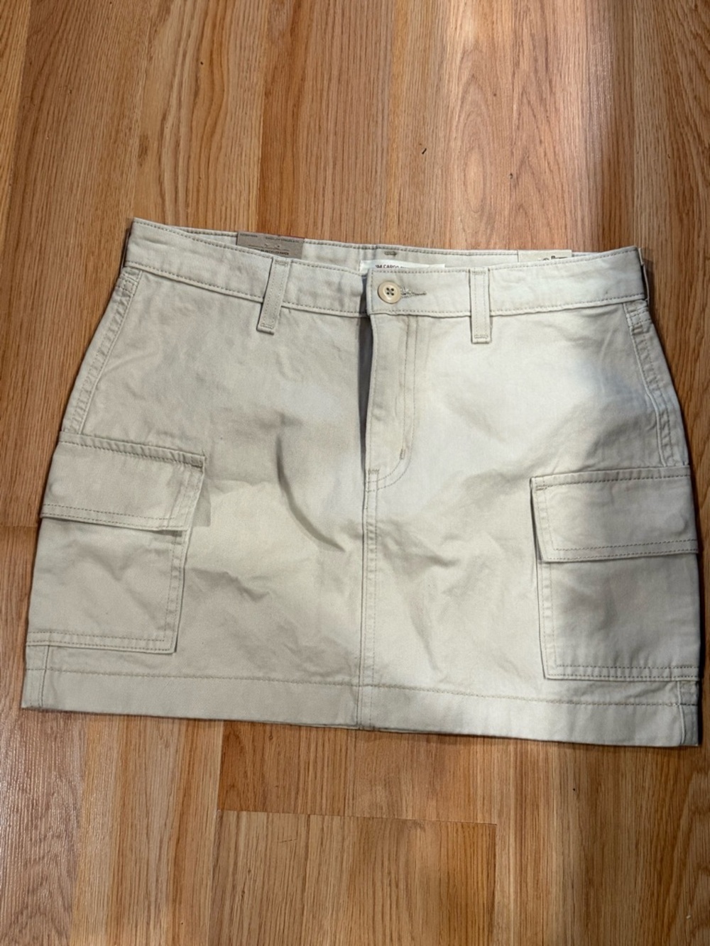 Levi's Cargo Mini Skirt Beige Cotton Twill Button Pockets Women's Size 26